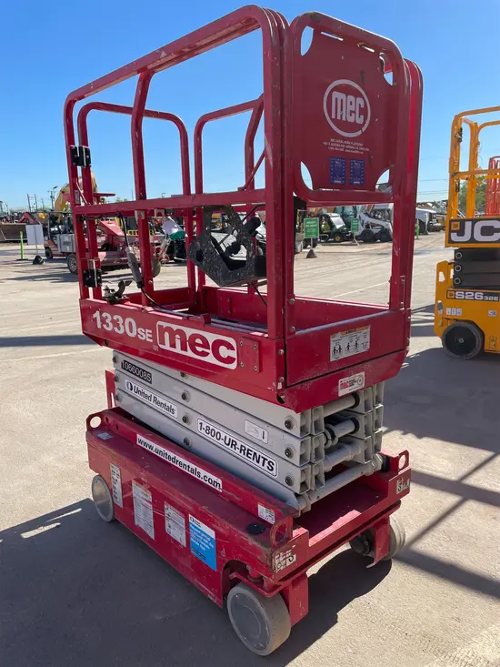 2017 MEC 1330SE Scissor Lift