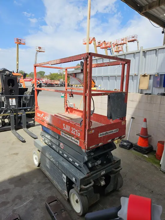 2018 Skyjack SJIII3219 Scissor Lift