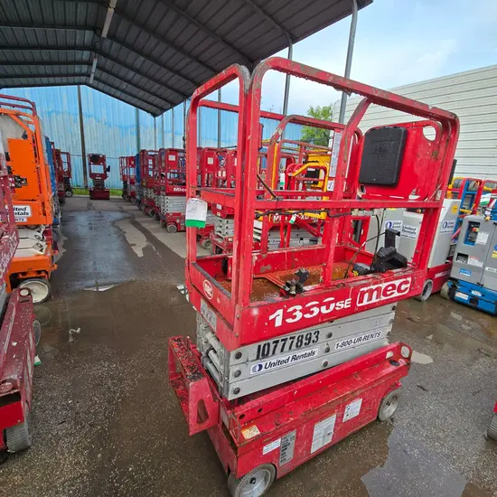 2018 MEC 1330SE Scissor Lift