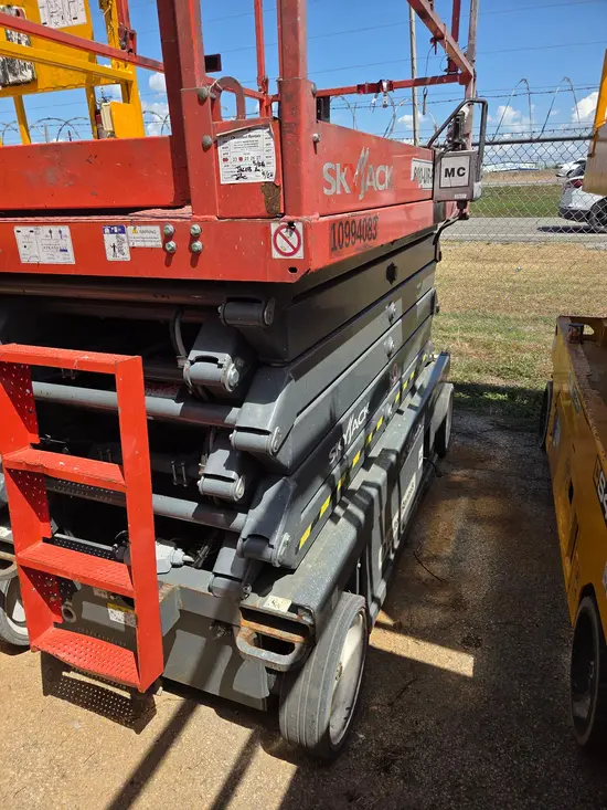 2019 Skyjack SJIII4740 Scissor Lift