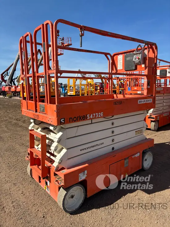 2017 Snorkel S4732E Scissor Lift