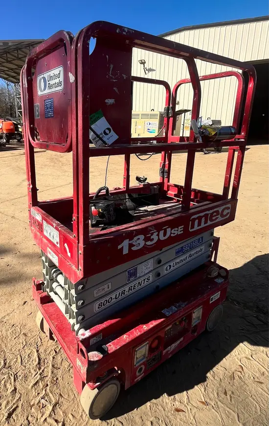 2018 MEC 1330SE Scissor Lift