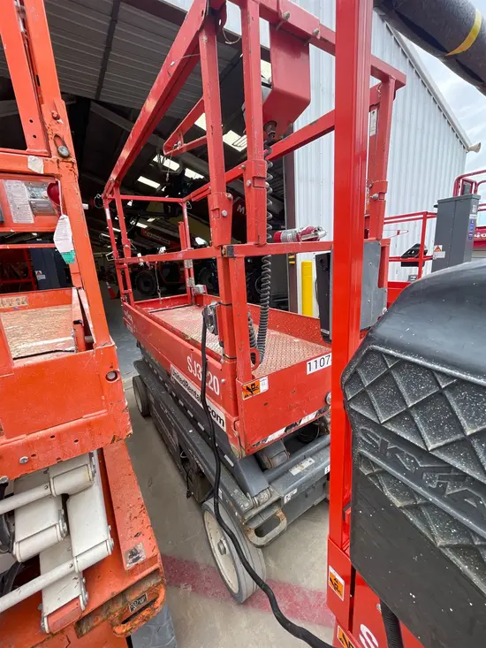 2019 Skyjack SJ3220 Scissor Lift