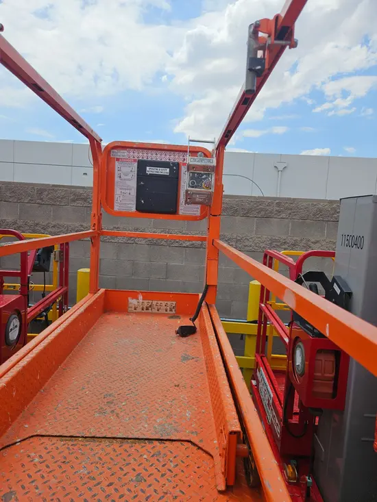 2019 Snorkel S3226E Scissor Lift