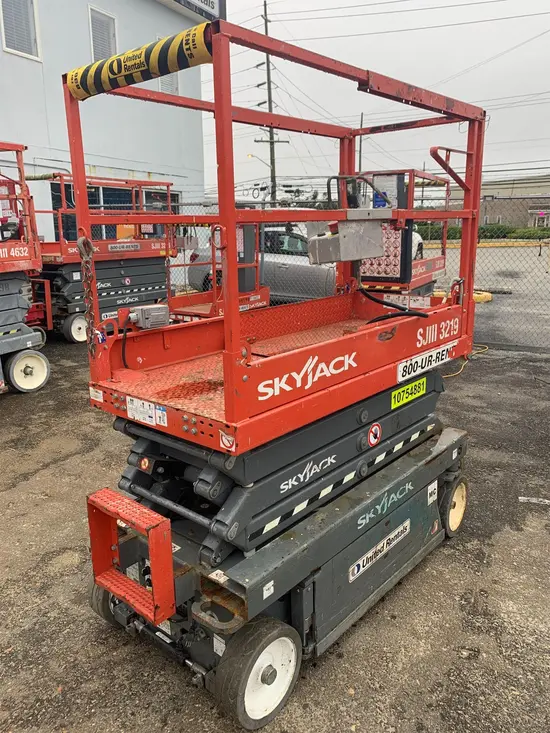2018 Skyjack SJIII3219 Scissor Lift