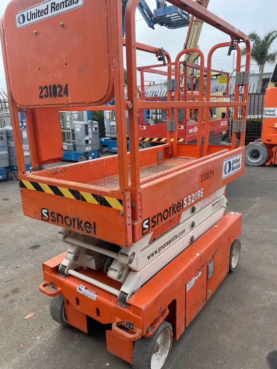 2019 Snorkel S3219E Scissor Lift