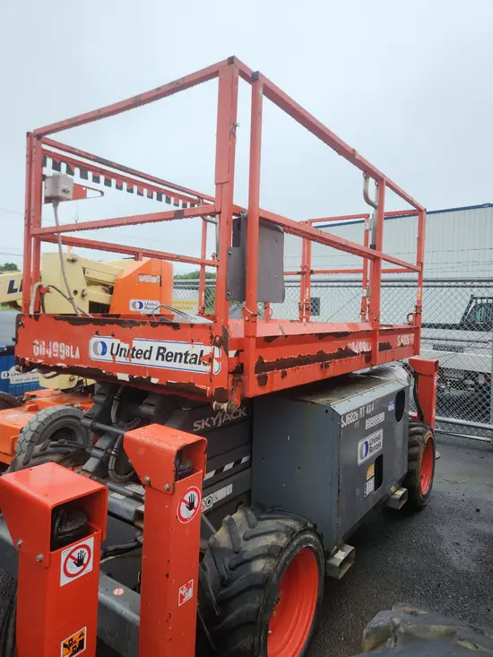2018 Skyjack SJ6826RT Rough Terrain Scissor Lift
