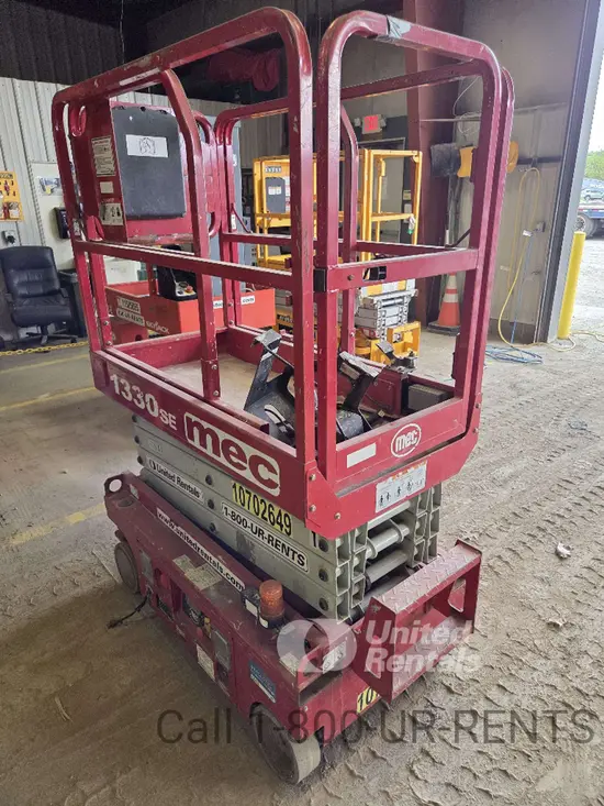 2017 MEC 1330SE Scissor Lift
