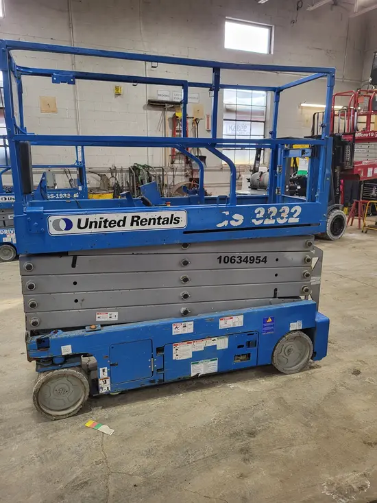 2017 Genie GS-3232 Scissor Lift