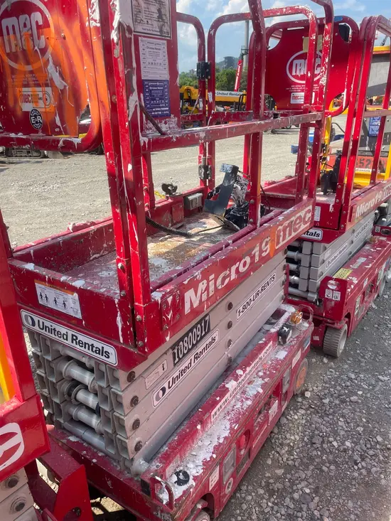 2018 MEC MICRO 19 Scissor Lift