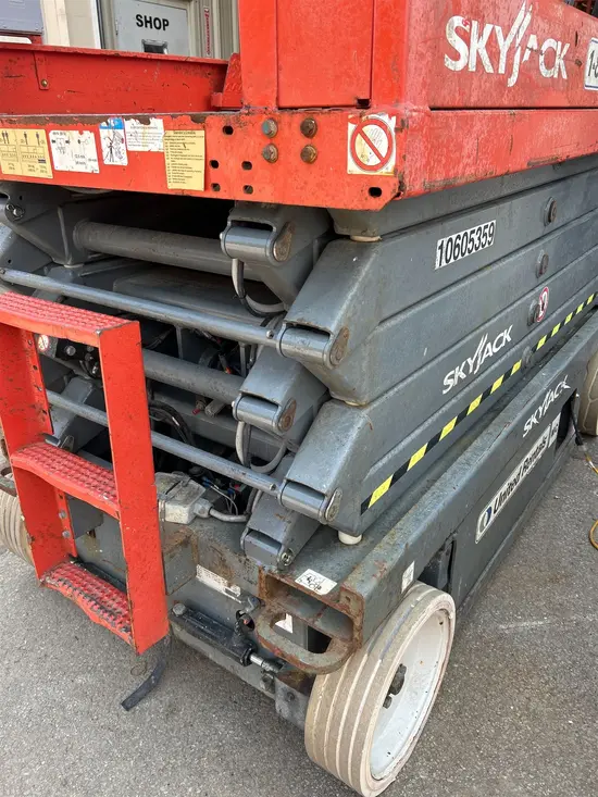 2017 Skyjack SJIII4632 Scissor Lift