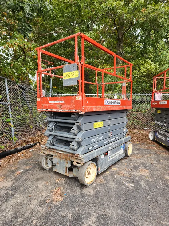 2017 Skyjack SJIII4740 Scissor Lift