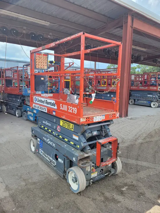 2016 Skyjack SJIII3219 Scissor Lift