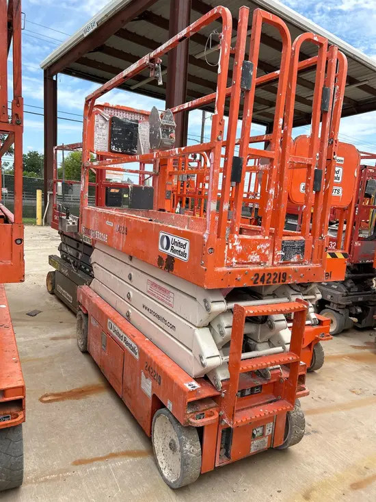 2019 Snorkel S3226E Scissor Lift