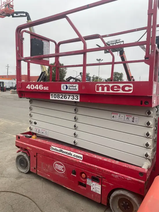 2018 MEC 4046SE Scissor Lift