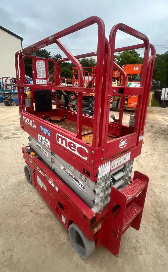 2019 MEC 1930SE Scissor Lift