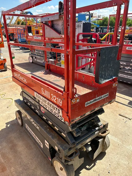 2018 Skyjack SJIII3219 Scissor Lift