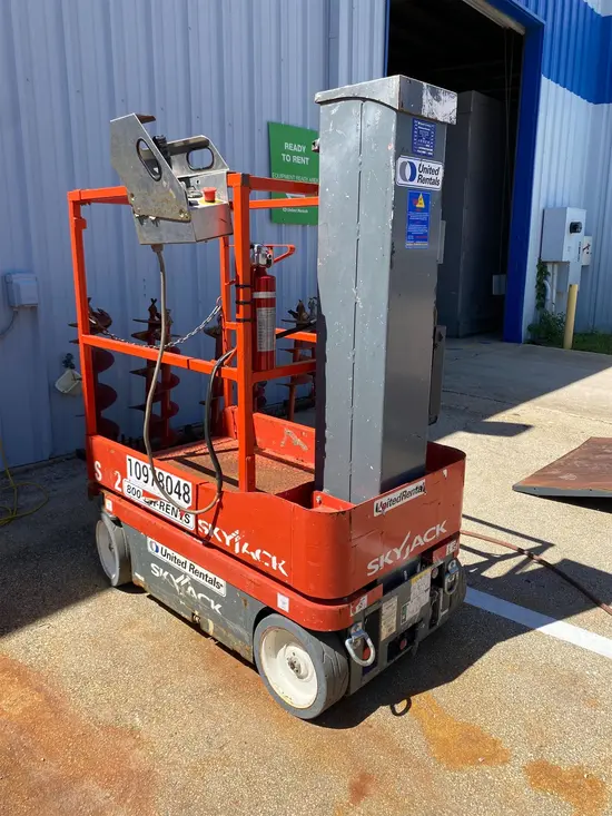 2019 Skyjack SJ12 Self-Propelled One-Person Lift
