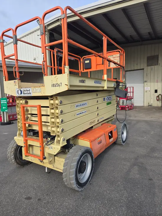 2017 JLG 4069LE Scissor Lift