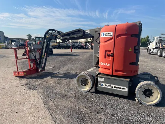 2018 Skyjack SJ30ARJE Articulating Boom Lift