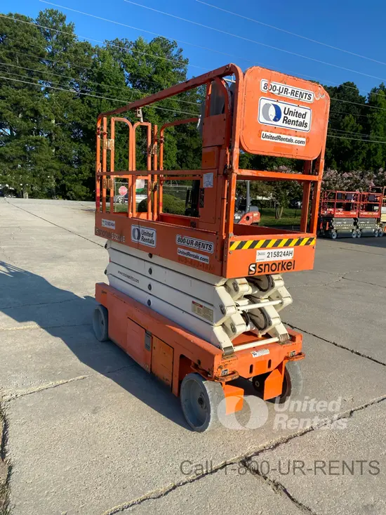 2018 Snorkel S3226E Scissor Lift