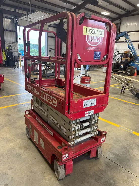 2017 MEC 1330SE Scissor Lift