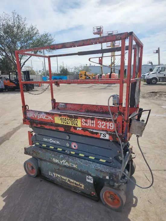 2016 Skyjack SJIII3219 Scissor Lift