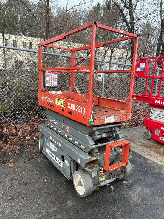 2018 Skyjack SJIII3219 Scissor Lift