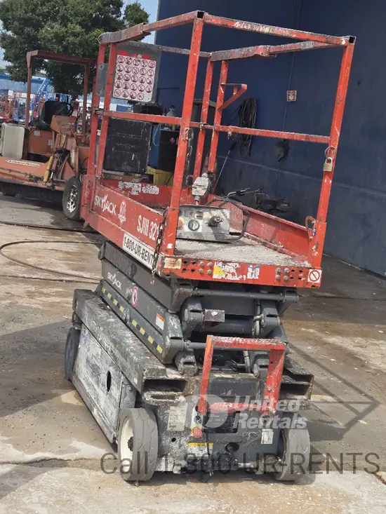 2015 Skyjack SJIII3219 Scissor Lift