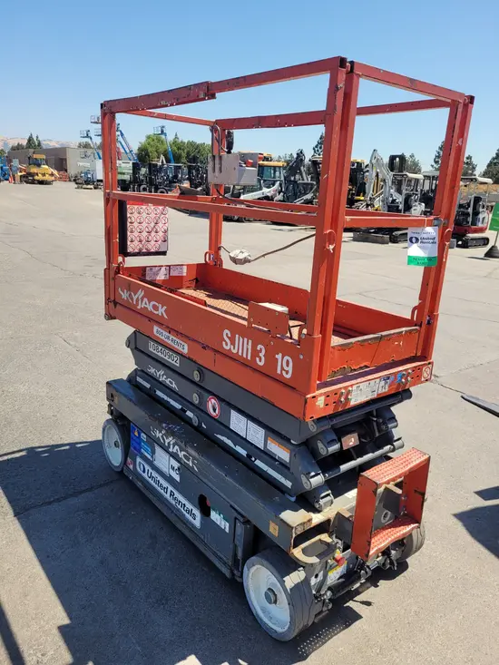 2018 Skyjack SJIII3219 Scissor Lift