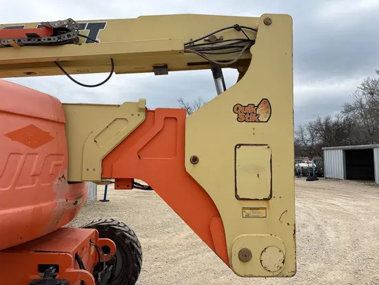 2016 JLG 800AJ Articulating Boom Lift