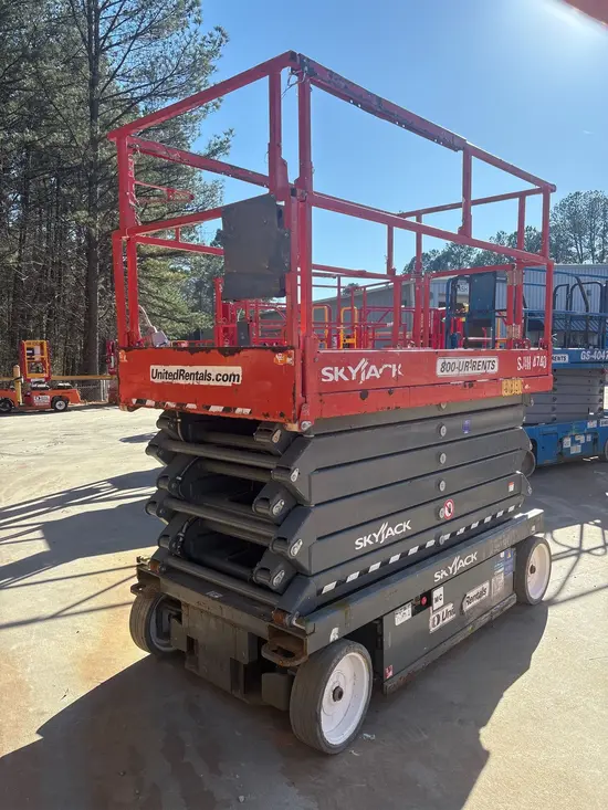 2018 Skyjack SJIII4740 Scissor Lift