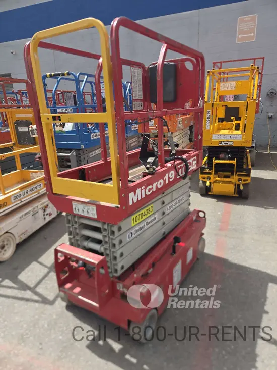 2017 MEC MICRO 19 Scissor Lift