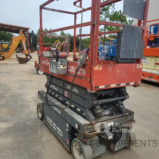 2016 Skyjack SJIII3219 Scissor Lift
