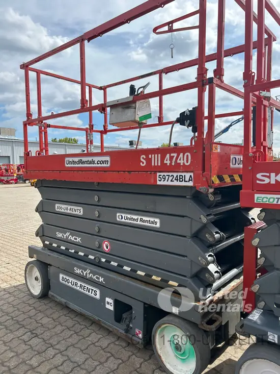 2018 Skyjack SJIII4740 Scissor Lift