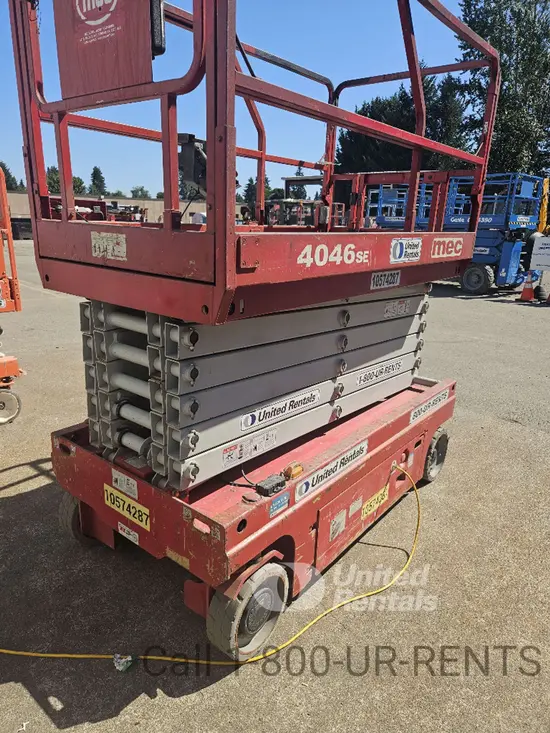 2017 MEC 4046SE Scissor Lift