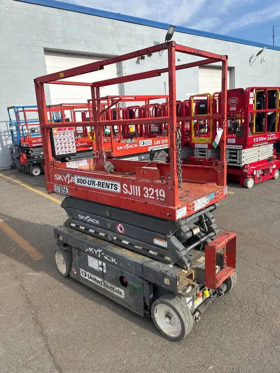 2018 Skyjack SJIII3219 Scissor Lift