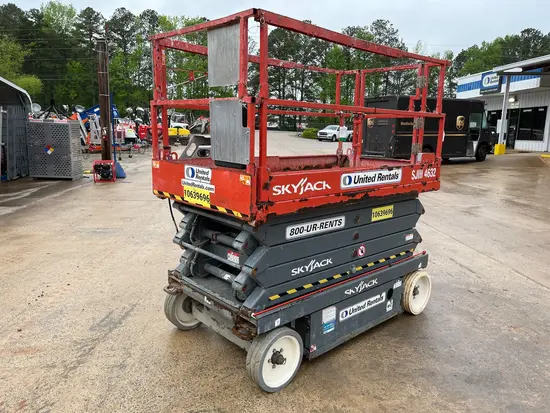 2017 Skyjack SJIII4632 Scissor Lift