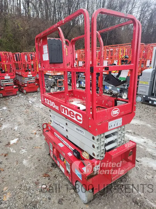 2018 MEC 1330SE Scissor Lift