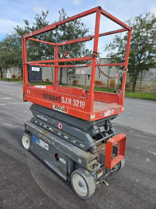 2018 Skyjack SJIII3219 Scissor Lift