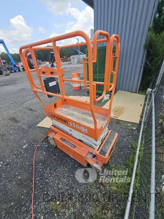 2019 Snorkel S3010E Scissor Lift