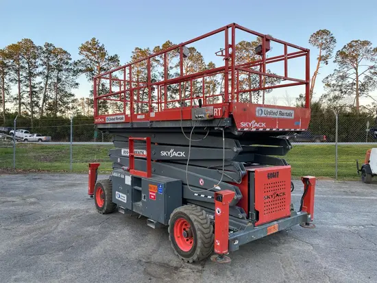 2018 Skyjack SJ9250RT Rough Terrain Scissor Lift