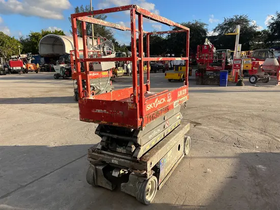 2015 Skyjack SJIII3219 Scissor Lift