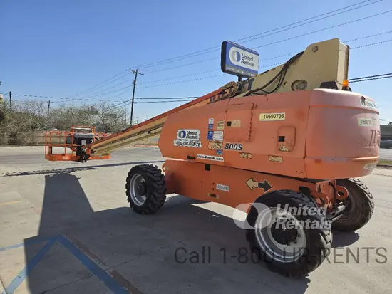 2018 JLG 800S Boom Lift