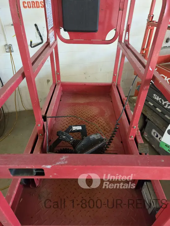 2020 MEC 1330SE Scissor Lift