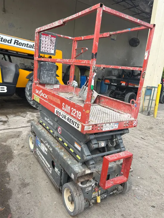 2016 Skyjack SJIII3219 Scissor Lift