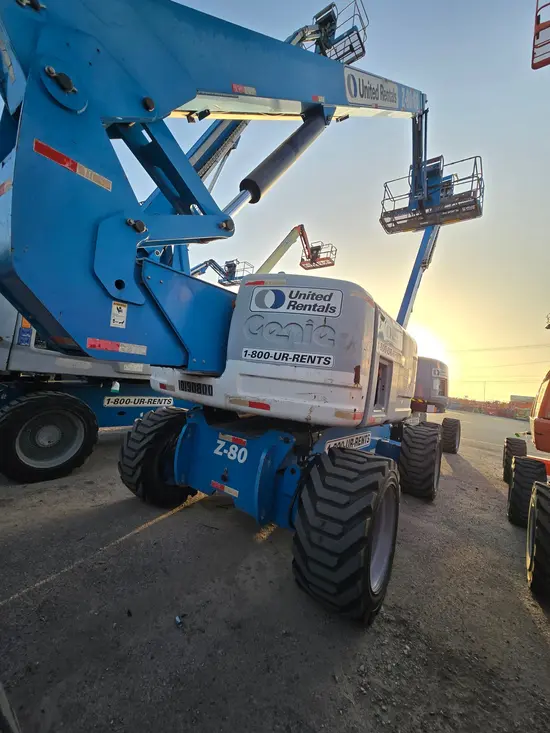 2013 Genie Z-80/60 Articulating Boom Lift