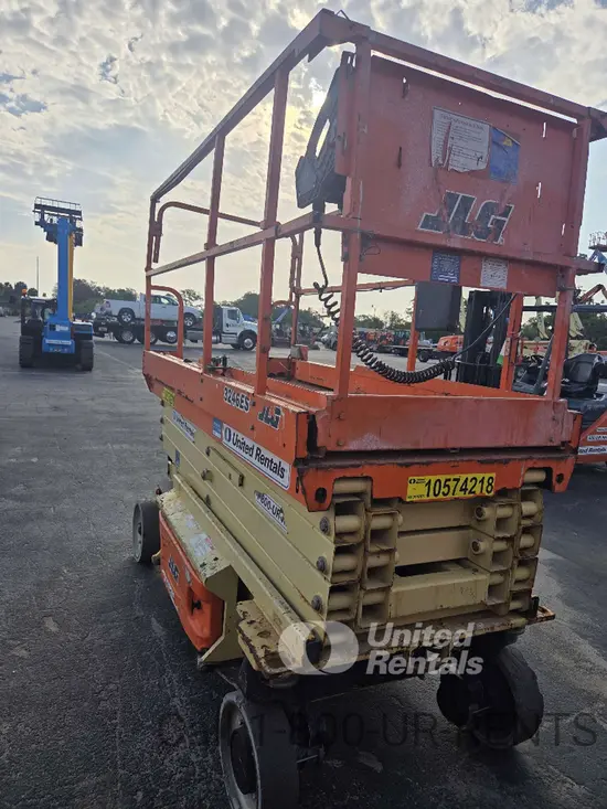 2017 JLG 3246ES Scissor Lift