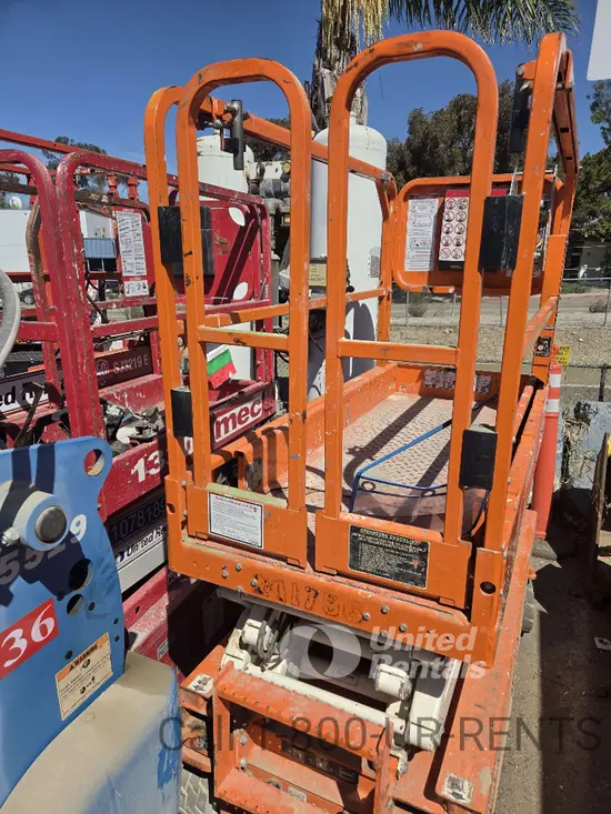 2019 Snorkel S3219E Scissor Lift