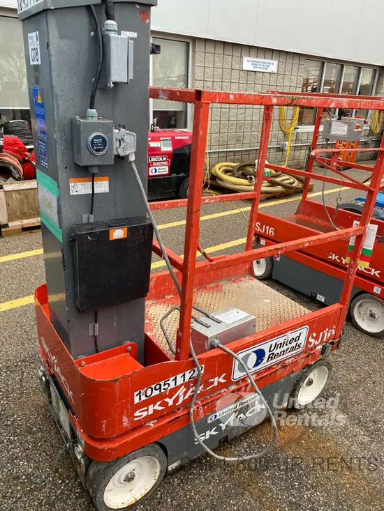 2019 Skyjack SJ16 Self-Propelled One-Person Lift